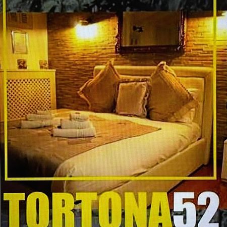 Bb Tortona Bed and Breakfast Milano Eksteriør billede