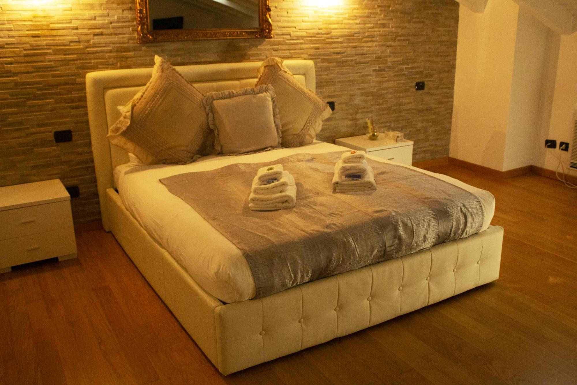 Bb Tortona Bed and Breakfast Milano Eksteriør billede