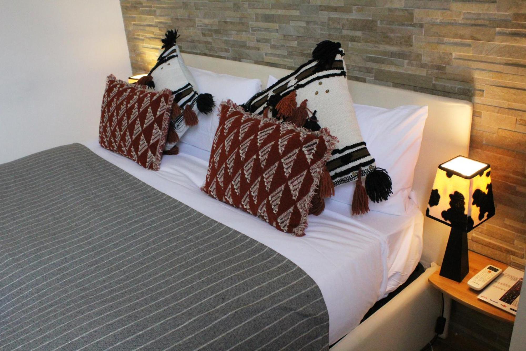Bb Tortona Bed and Breakfast Milano Eksteriør billede